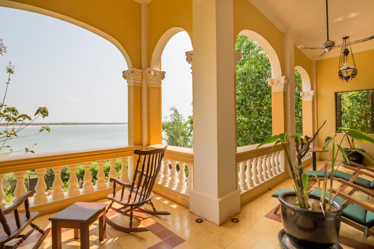 Le Relais De Chhlong Hotel Kratie Exterior photo